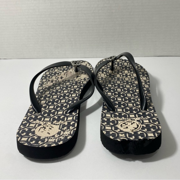 Tory Burch Classic Flip Flops Black With Silver Logo Size 10 - Picture 4 of 8